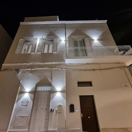 Il Civico Storico Apartment Бриндизи Екстериор снимка