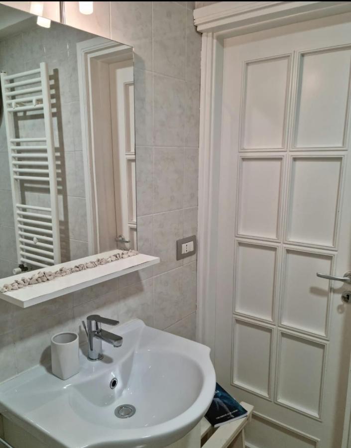 Il Civico Storico Apartment Бриндизи Екстериор снимка