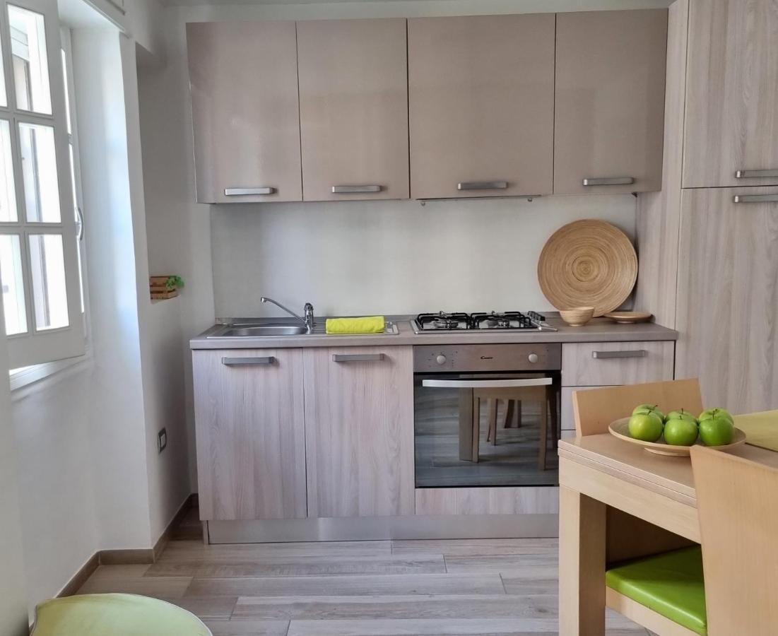 Il Civico Storico Apartment Бриндизи Екстериор снимка