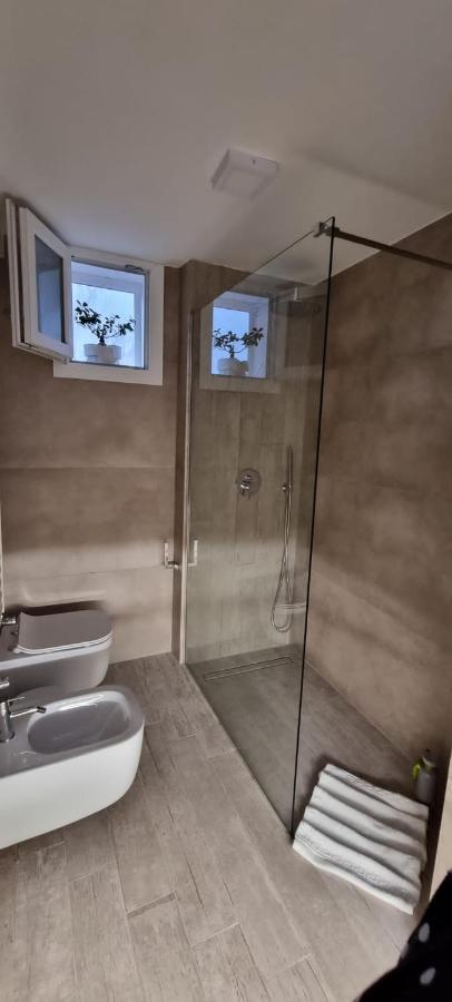 Il Civico Storico Apartment Бриндизи Екстериор снимка