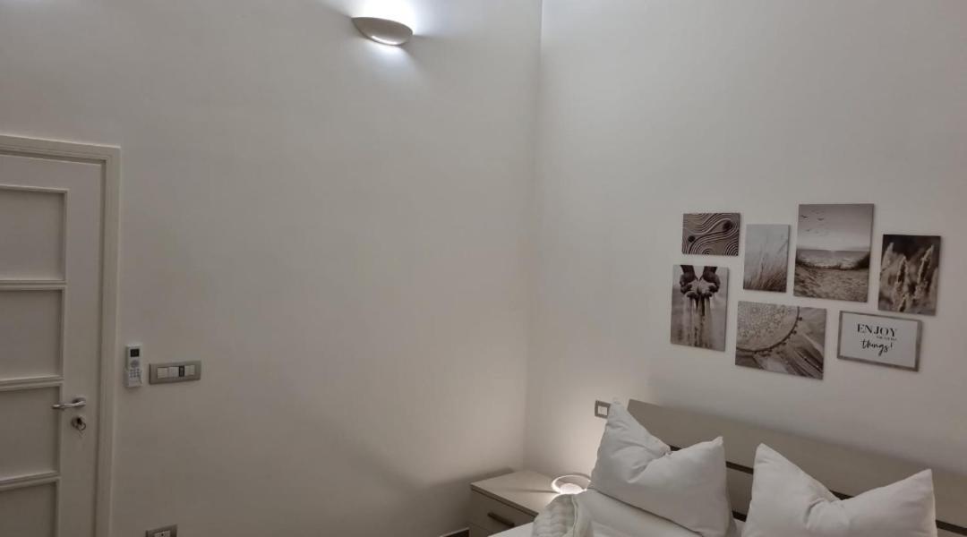Il Civico Storico Apartment Бриндизи Екстериор снимка