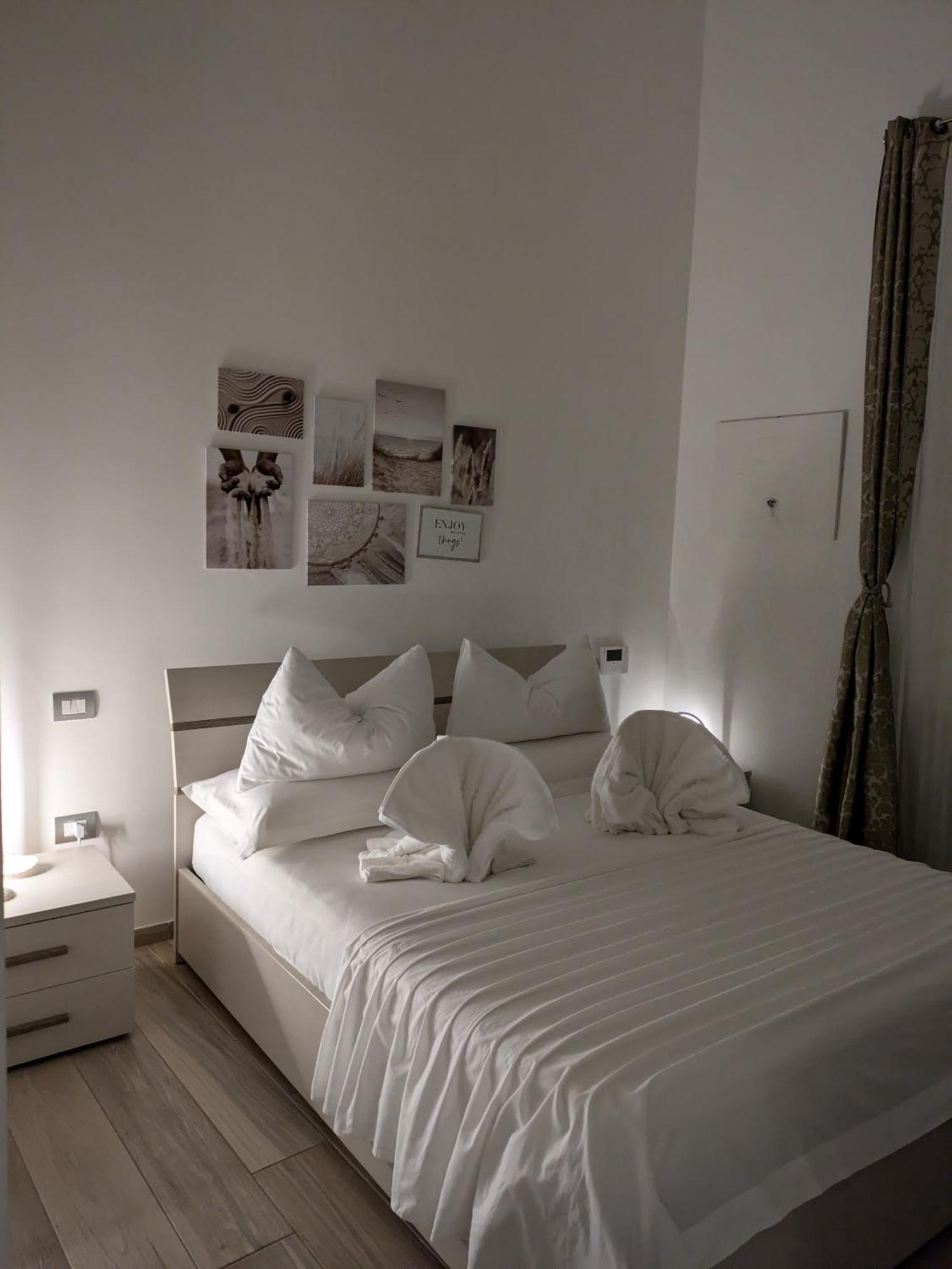 Il Civico Storico Apartment Бриндизи Екстериор снимка