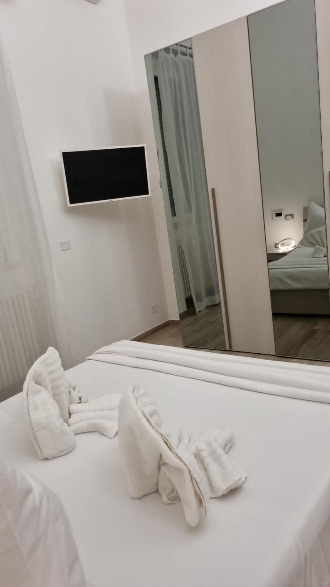 Il Civico Storico Apartment Бриндизи Екстериор снимка